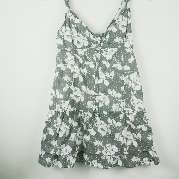 Hollister Tops - Hollister top floral print ruffled bottom